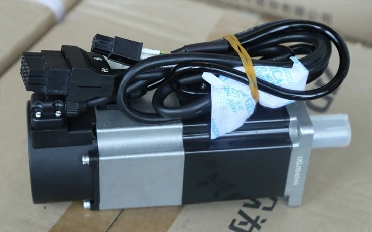Električni AC servo motor